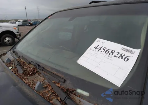 2005 Nissan Pathfinder Xe from USA, damaged, VIN 5N1AR18W45C703031